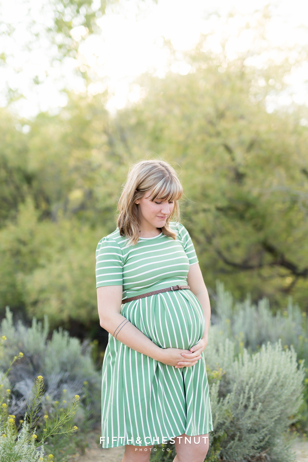 maternity photography in reno on a sunny spring day