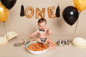 one year spaghetti smash toddler portraits