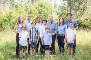 Extended Family Portrait with grandparents and grandchildren in Tahoe Donner area by Truckee Family Photographer