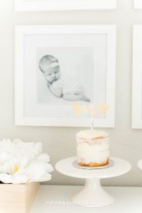 Nearly naked cakes for a cute bohemian cake smash for twins