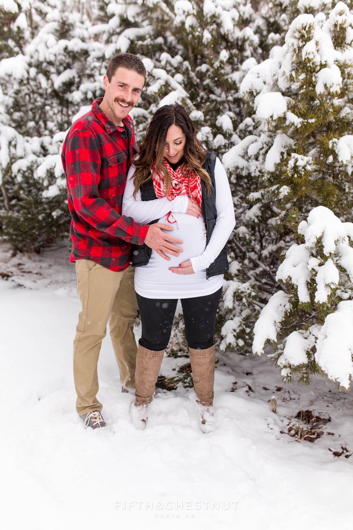 Snowy Reno maternity photos at Bartley Ranch by Reno Maternity Photographer