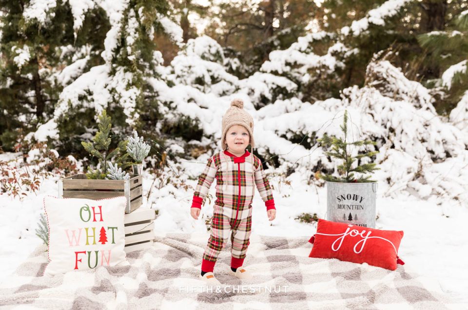 Cute & Snowy Reno Holiday Pajama Mini Portraits