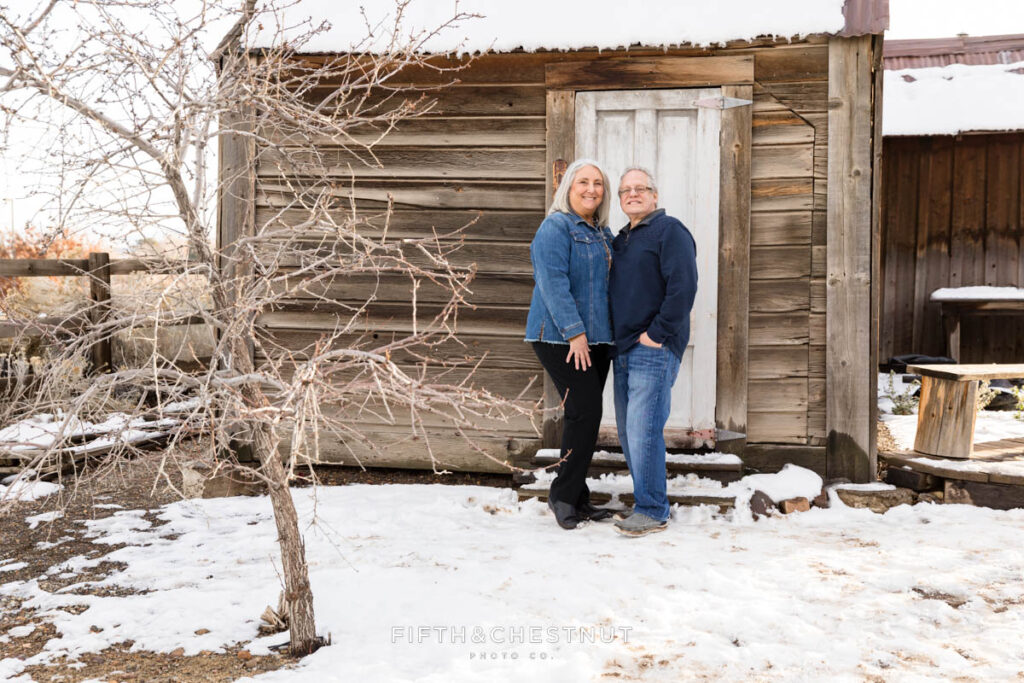 Winter Family Portraits at Bartley Ranch with an extended family