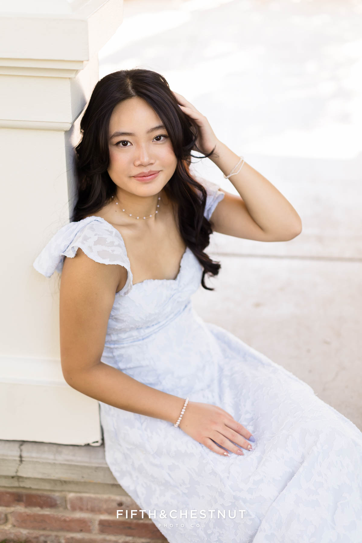 Bridgerton inspired senior portraits at UNR by Reno Senior Photographer