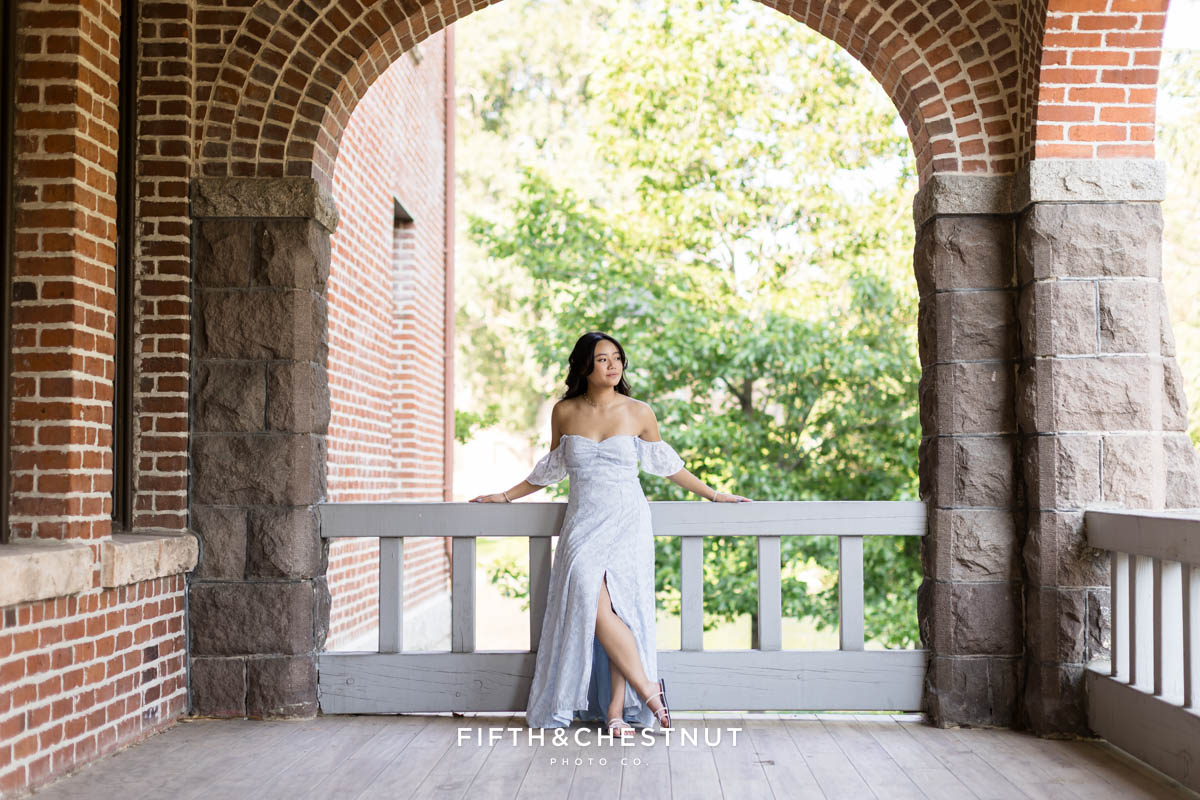 Bridgerton inspired senior portraits at UNR by Reno Senior Photographer